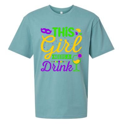 This Girl Needs a Drink - Mardi Gras Girl Alcohol Drinking Sueded Cloud Jersey T-Shirt