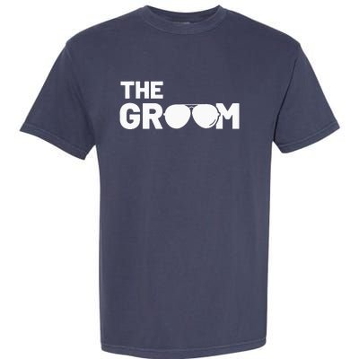 The Groom Squat Bachelor Supplies Party Wedding Garment-Dyed Heavyweight T-Shirt