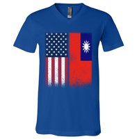 Taiwan Gift Taiwanese American Flags Proud Usa Taiwan Gift V-Neck T-Shirt