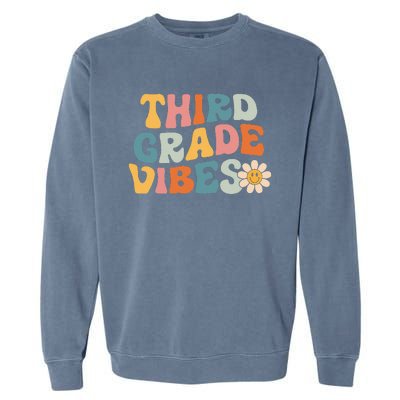 Third Grade Vibes 3rd Grade Team Retro 1st Day of School Garment-Dyed Sweatshirt