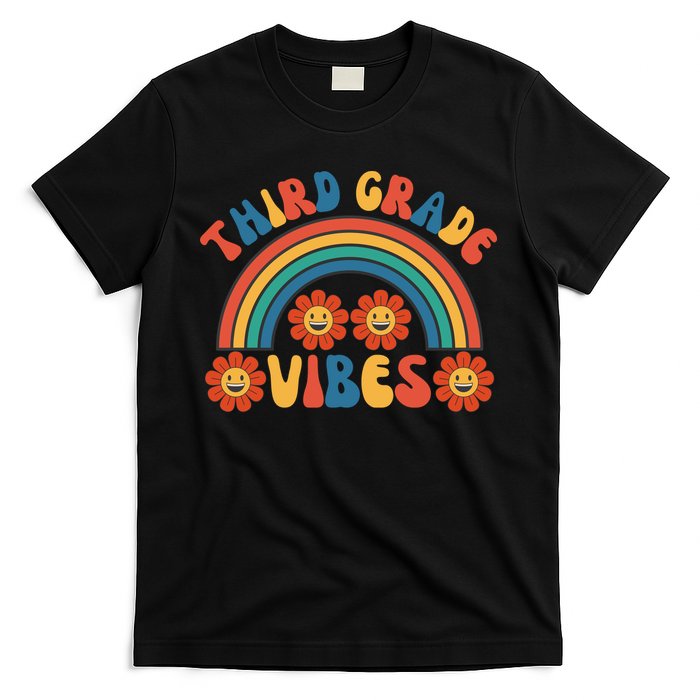 Third Grade Vibes Retro Groovy Third First Day Of School T-Shirt