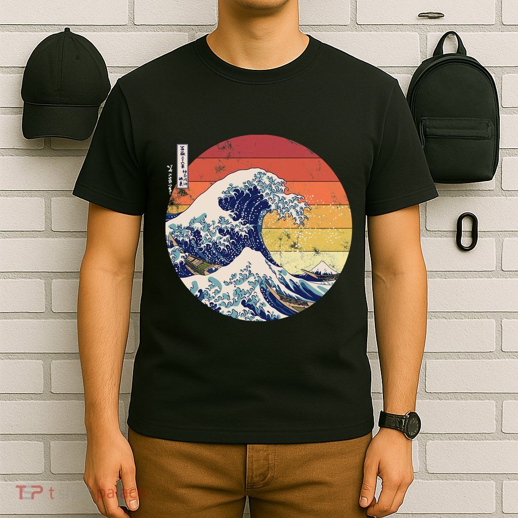 The Great Wave Kanagawa Hokusai Japanese Retro T-Shirt