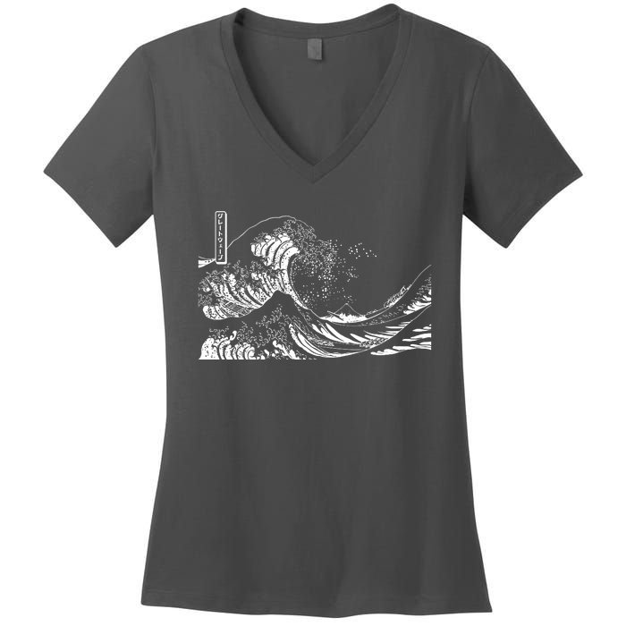 The Great Wave Classic Japanese Art Women's V-Neck T-Shirt