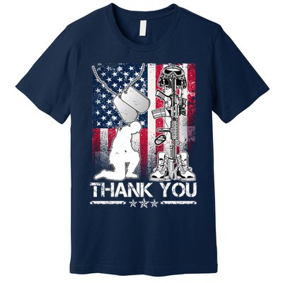 Thank You Memorial Day Distressed Flag Kneeling Soldier Premium T-Shirt