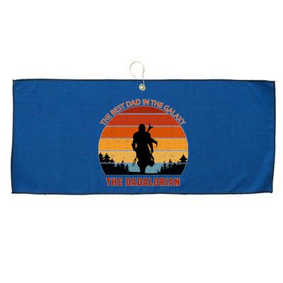 The Dadalorian Best Dad in The Galaxy Retro Vintage Large Microfiber Waffle Golf Towel