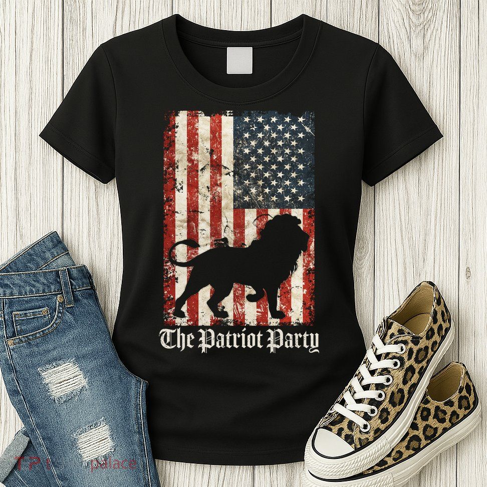 The Patriot Party Lion Distressed Flag Womens T-Shirt