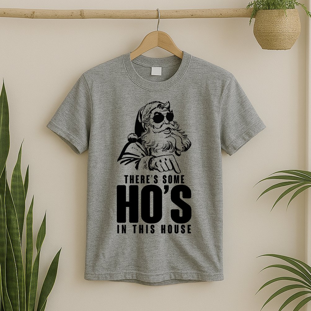 There's Some Ho's In This House Funny Vintage Christmas T-Shirt
