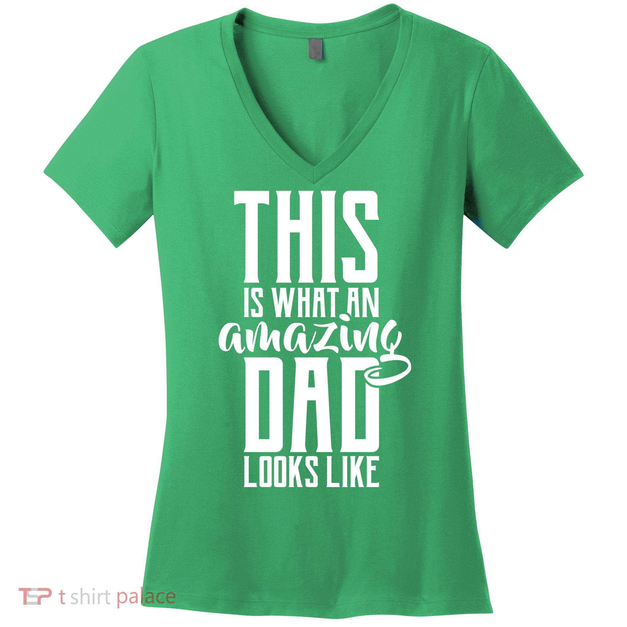 This Is What An Amazing Dad Looks like Women's V-Neck T-Shirt