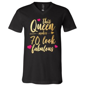 This Queen Makes 70 Look Fabulous  V-Neck T-Shirt