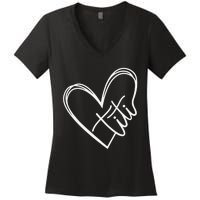 Titi Heart Minimalist Auntie Best Aunt Ever Gift Women's V-Neck T-Shirt