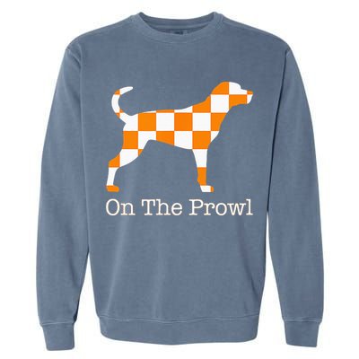 Tennessee Hound On The Prowl Vol Dog Knoxville Fan Game Gift Garment-Dyed Sweatshirt