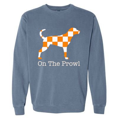 Tennessee Hound On The Prowl Vol Dog Knoxville Fan Game Gift Garment-Dyed Sweatshirt