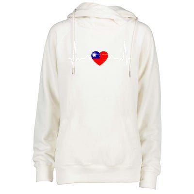 Taiwan Heartbeat Proud Taiwanese Flag Cool Gift Womens Funnel Neck Pullover Hood