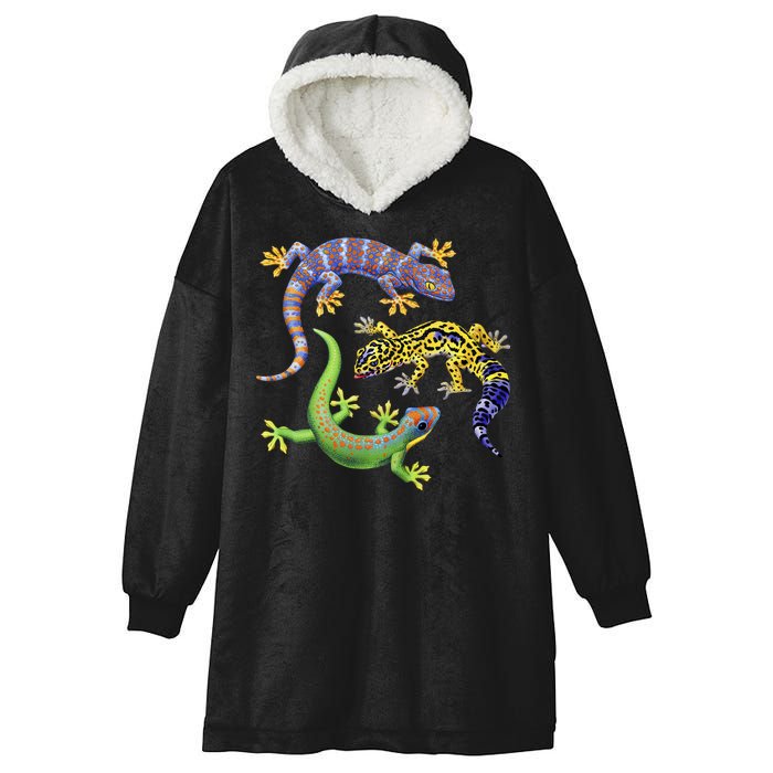 Three Geckos Hooded Wearable Blanket