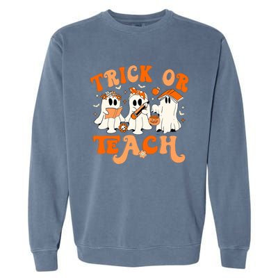 Teacher Halloween Trick Or Teach Retro Groovy Floral Ghost Garment-Dyed Sweatshirt