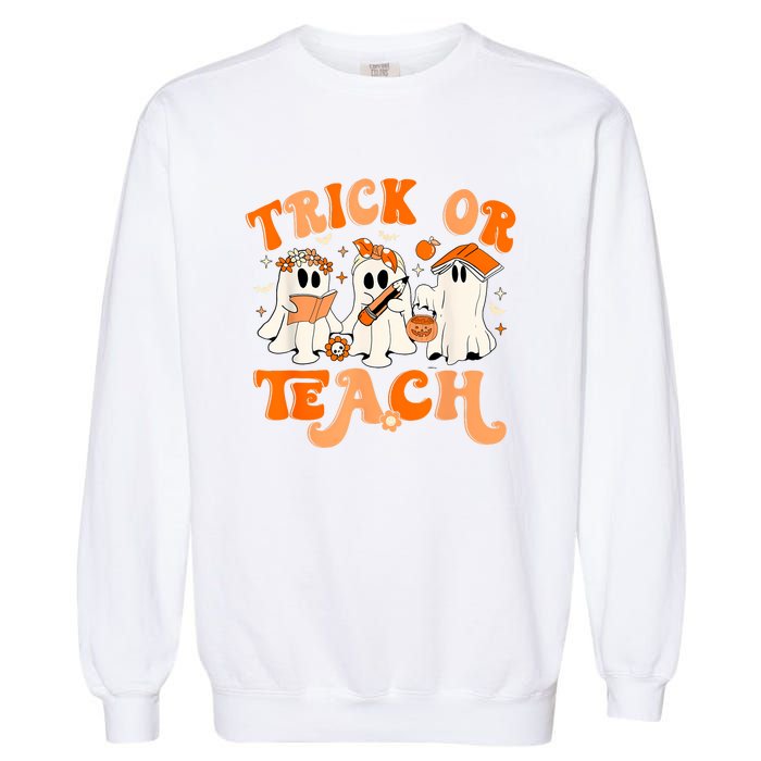 Teacher Halloween Trick Or Teach Retro Groovy Floral Ghost Garment-Dyed Sweatshirt