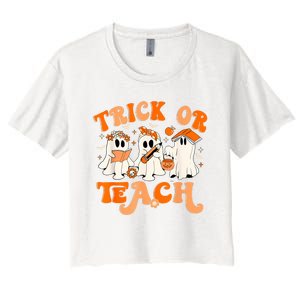 Teacher Halloween Trick Or Teach Retro Groovy Floral Ghost Women's Crop Top Tee