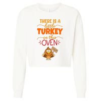 There Is A Little Turkey In This Oven Pregnancy Cropped Pullover Crew