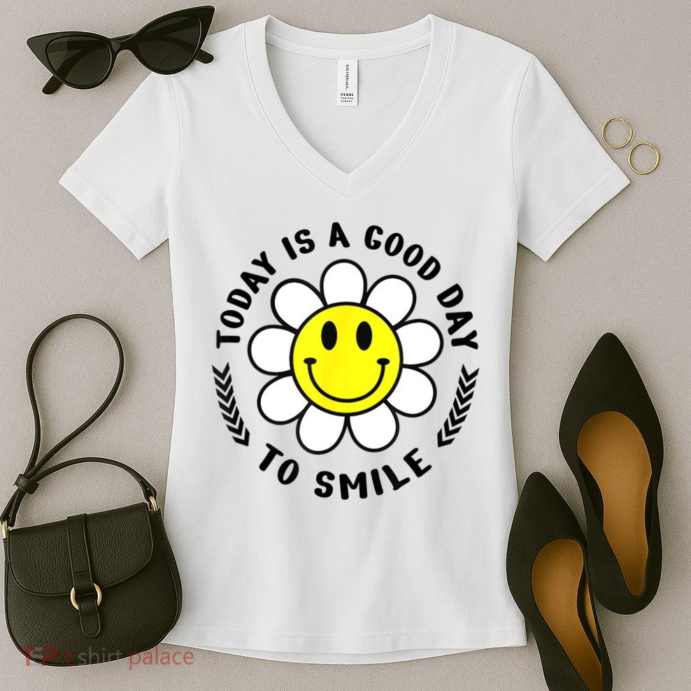 Today Is A Good Day To Smile Yellow Smiley Face Women's V-Neck T-Shirt