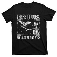 There It Goes My Last Flying Fuck Skeleton Funny Halloween T-Shirt