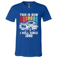 This Is How I Roll Since 1990 Meaningful Gift V-Neck T-Shirt