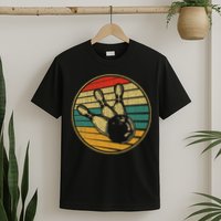 This Is How I Roll Vintage Retro Bowling 60s 70s Bowler T-Shirt