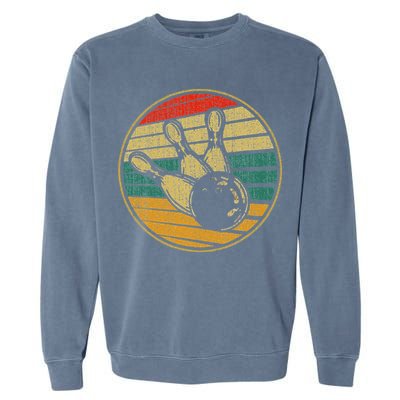 This Is How I Roll Vintage Retro Bowling 60s 70s Bowler Garment-Dyed Sweatshirt