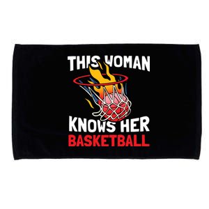 This Knows Her Basketball Gift Streetball Basketball Cool Gift Microfiber Hand Towel