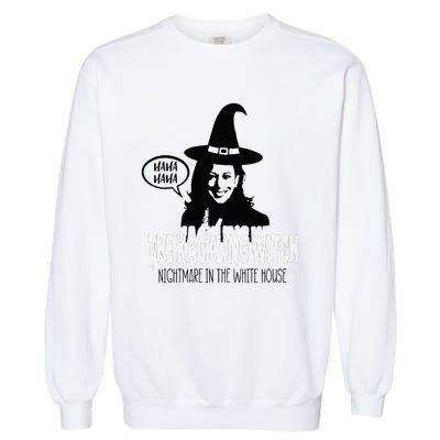 The Kackling Witch Kamala Harris Halloween Election 2024 Garment-Dyed Sweatshirt