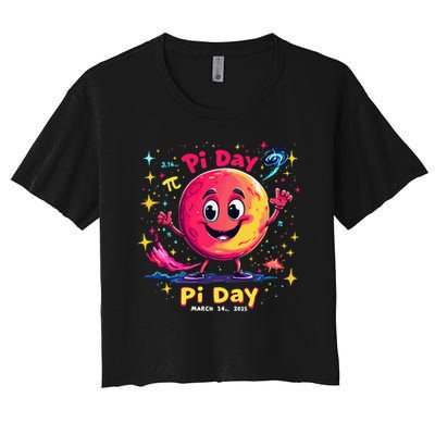 Total Lunar Eclipse pi day 3 Crop Top