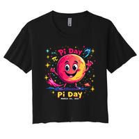 Total Lunar Eclipse pi day 3 Crop Top