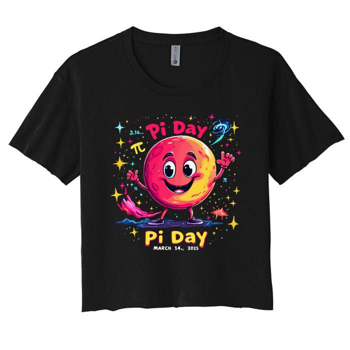 Total Lunar Eclipse pi day 3 Crop Top