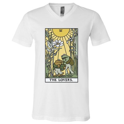 The Lovers Frog Toad Tarot Card Cottagecore V-Neck T-Shirt