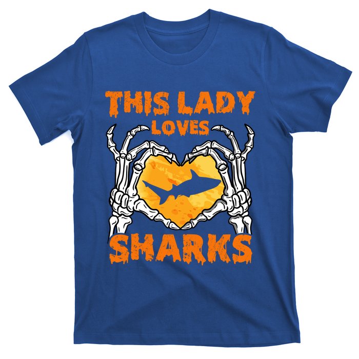 This Lady Loves Sharks Halloween Skeleton Hands Heart Great Gift T-Shirt