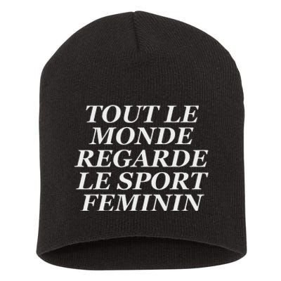 Tout Le Monde Regarde Le Sport Feminin Bold Design Short Acrylic Beanie