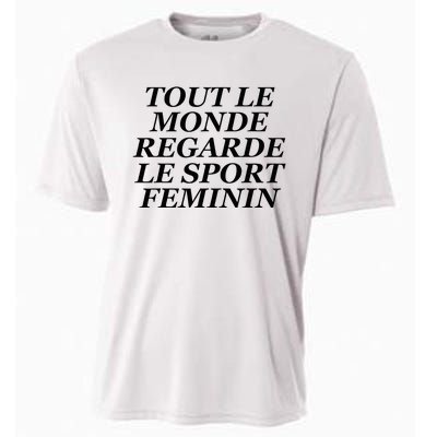 Tout Le Monde Regarde Le Sport Feminin Cooling Performance Crew T-Shirt