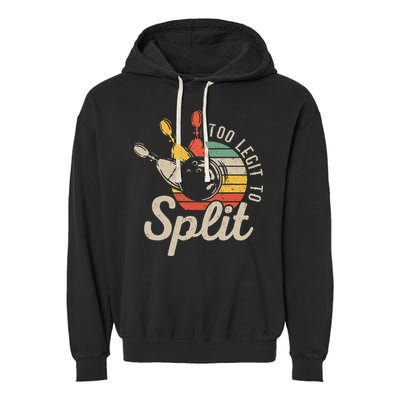 Too Legit To Split Retro Bowling Funny Bowler Bowling Team Garment-Dyed Fleece Hoodie