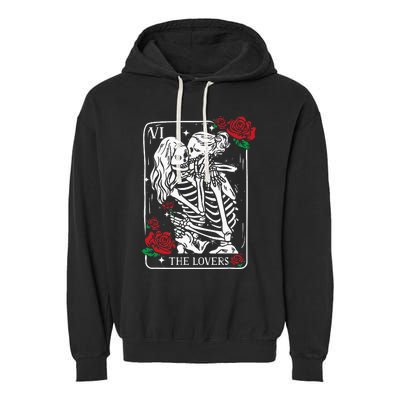 The Lovers Tarot Card Occult Skeleton Roses Gothic Kissing Garment-Dyed Fleece Hoodie