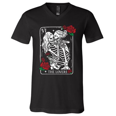 The Lovers Tarot Card Occult Skeleton Roses Gothic Kissing V-Neck T-Shirt