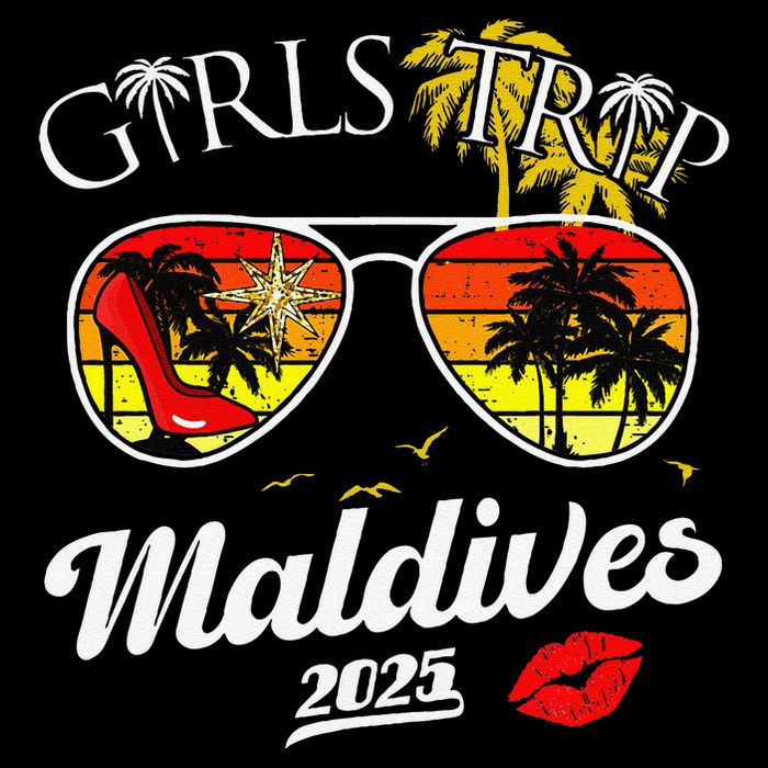 Trip Maldives 2025 Women Weekend Birthday Squad Womens T-Shirt