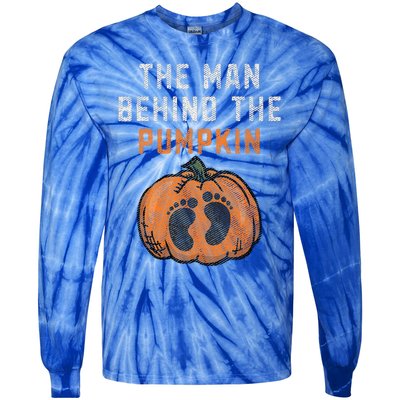 The Man Behind The Pumpkin Dad Halloween Pregnancy Reveal Tie-Dye Long Sleeve Shirt