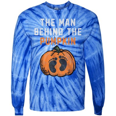 The Man Behind The Pumpkin Dad Halloween Pregnancy Reveal Tie-Dye Long Sleeve Shirt