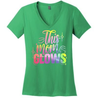 This Mom Glows Happy Mothers Day Tie Dye Mom Colors 80's 2025 Women's V-Neck T-Shirt