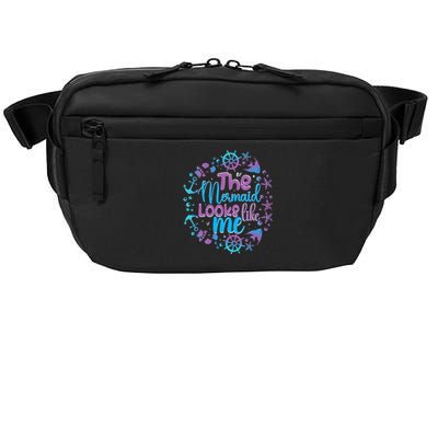 The mermaid looks like me black  quote Crossbody Pack