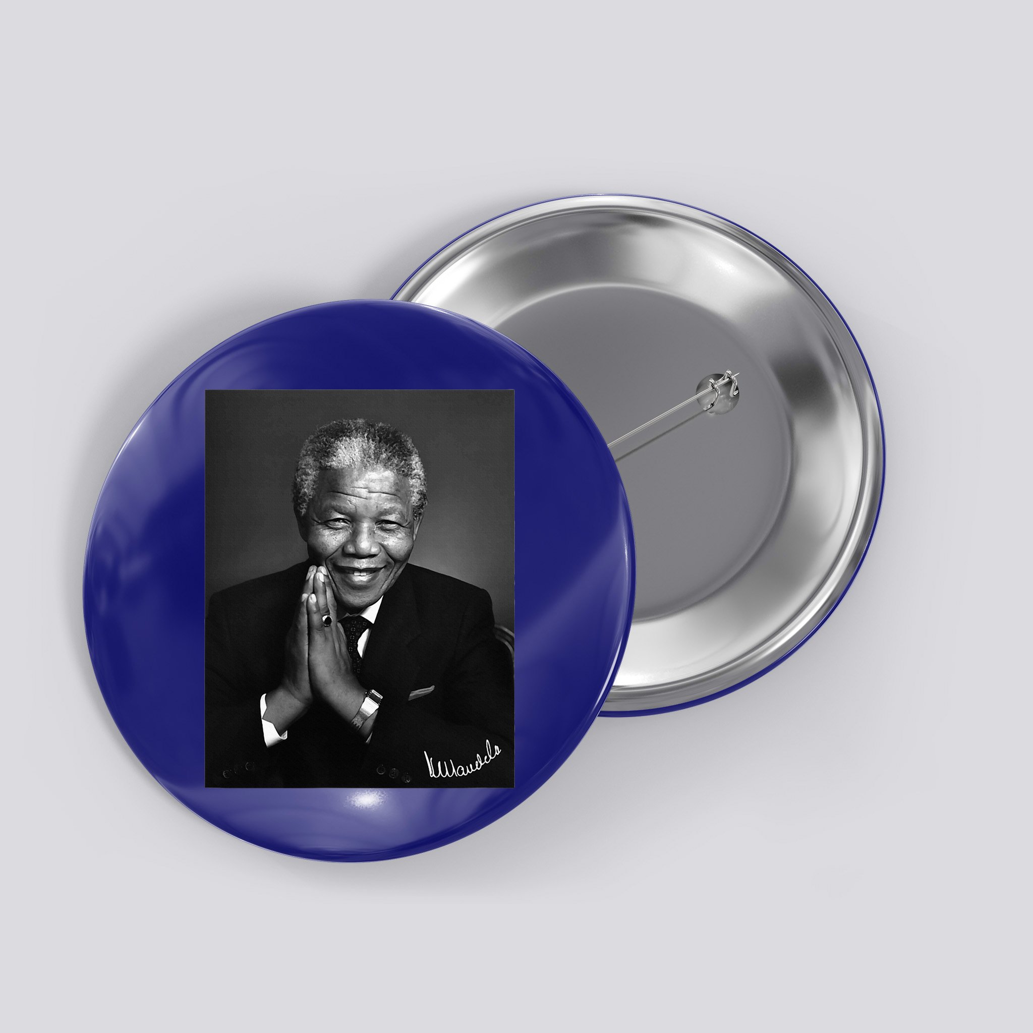 Tata Madiba Nelson Mandela Signature Collection Button