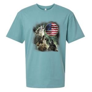 The Mountain Three Wolfs American Flag Moons Sueded Cloud Jersey T-Shirt