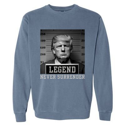 Trump never surrender 2024 Mugshot Garment-Dyed Sweatshirt