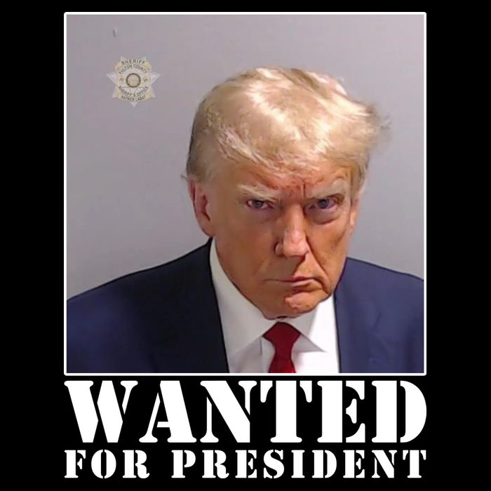 Trump Mugshot Wanted For President Drawstring Bag