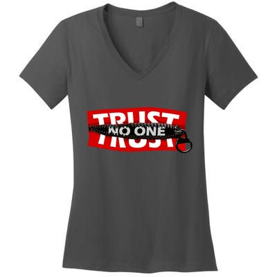 Trust No One Graphic Women's V-Neck T-Shirt