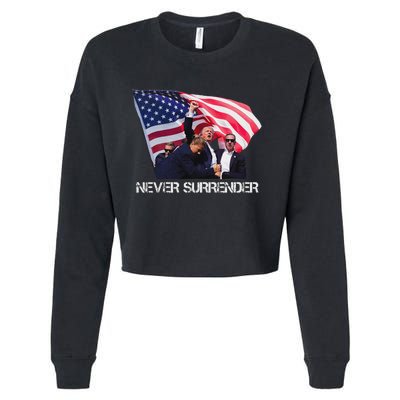 Trump Never Surrender Bold 2024 Design Cropped Pullover Crew